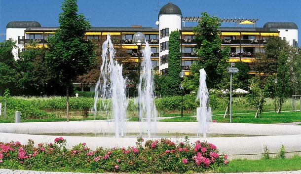 Bad Füssing: “Gsund” & munter im Thermalhotel